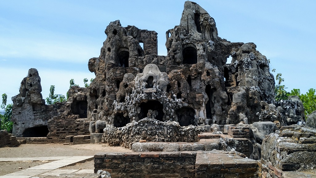Explore Goa Sunyaragi Cirebon: Perpaduan Arsitektur Jawa dan Eropa