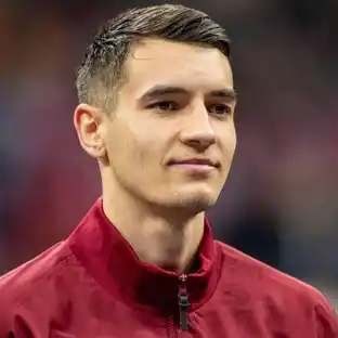 Jakub Kiwior: Bek Muda Arsenal yang Menjadi Pilar Pertahanan